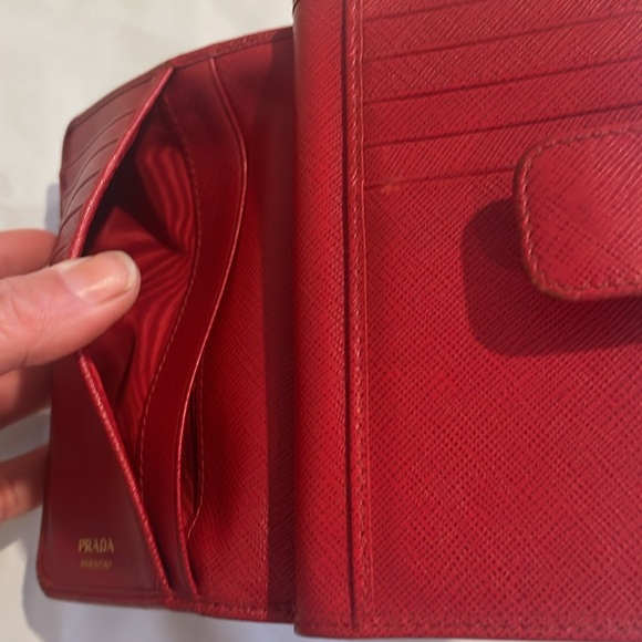 PRADA Saffiano Fuoco wallet *AUTHENTIC** RED - Picture 5 of 7